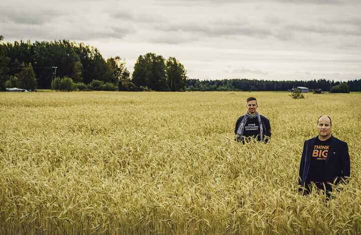 Miko Heinilä, Kyrö Distillery Company’s Distillery Manager and Tero Kankaanpää, Mayor of Isokyrö standing on a rye field.