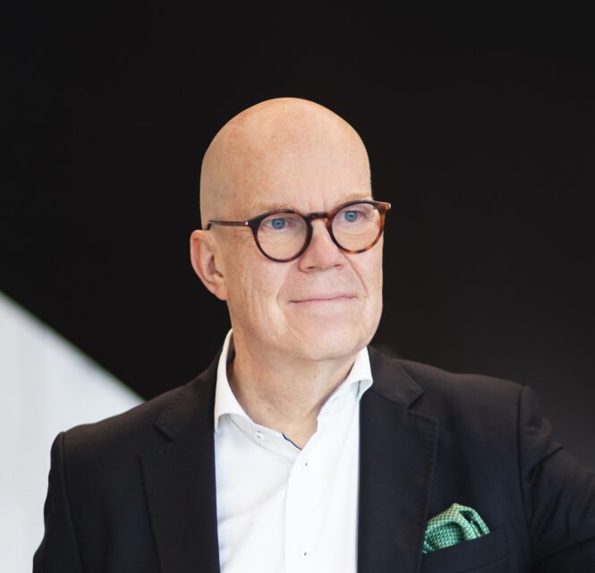 Kuvassa on toimitusjohtaja Esa Kallio
